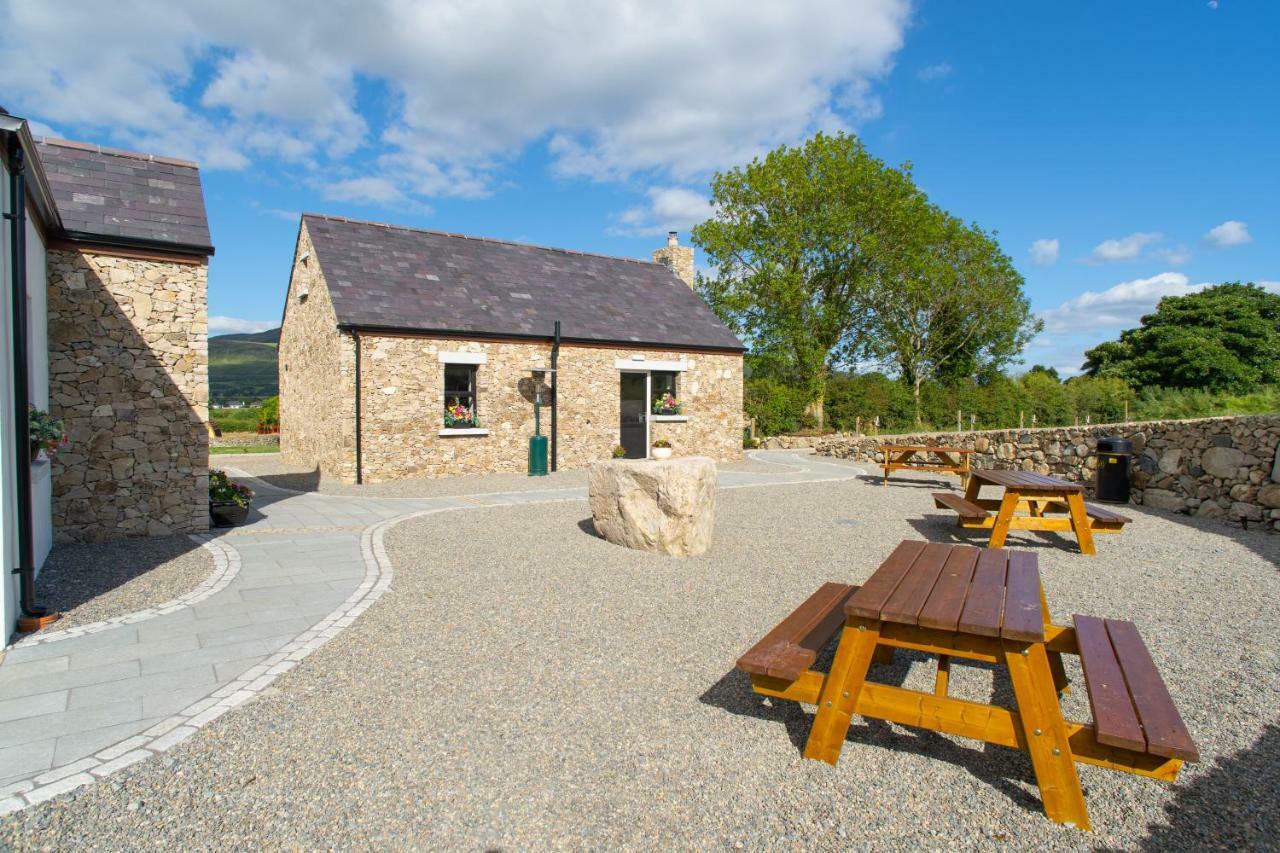 Hôtel Bluebell Lane Glamping à Newry Extérieur photo